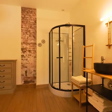 Chateau Du Fayais - Dans Un Cadre Exceptionnel En Pleine Nature Pour 9 Personnes - By La Conciergerie Apartamento Bièvre